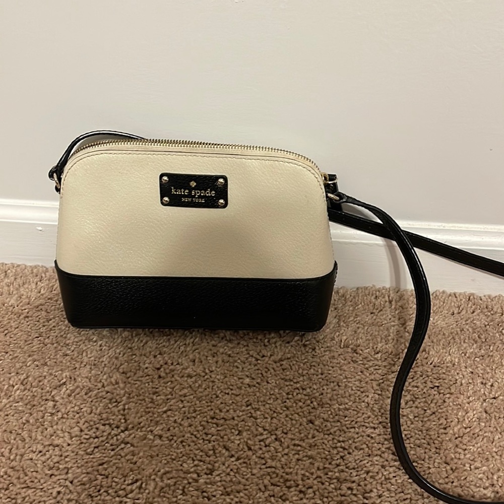 Kate Spade crossbody Black and White